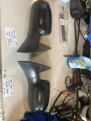 Opel Tigra Cabrio 1.8  2005 Buitenspiegel rechts of links beschikbaar voor biedingen