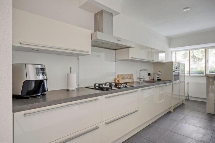 WAANZINNIGE MOOIE HOOGGLANS RECHTE KEUKEN 4,09M, Huis en Inrichting, Keuken | Complete keukens, Zo goed als nieuw, Enkelwandige keuken