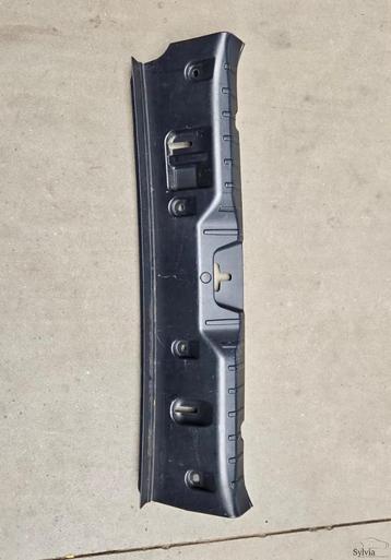 Afdeklijst kofferbak dorpel BMW 5 serie F10 + LCi 5147722753 beschikbaar voor biedingen