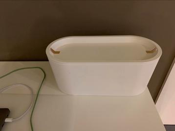 Kabeldoos wit 33 x 13 x 15cm beschikbaar voor biedingen