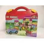 LEGO Junior's 10746 (4-7) Mia's boerderijkoffer, Kinderen en Baby's, Speelgoed | Duplo en Lego, Ophalen of Verzenden, Zo goed als nieuw