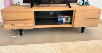 Tv meubel beschikbaar voor biedingen