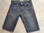 Merk Tommy Hilfiger: jeans short mt 176 (zie foto's), Enfants & Bébés, Vêtements enfant | Taille 176, Pantalon, Garçon, Enlèvement ou Envoi