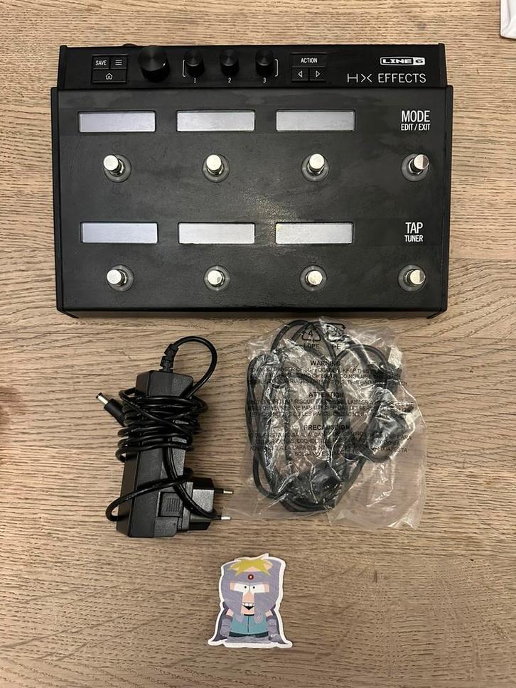 Line 6HX Effects nieuwstaat, Musique & Instruments, Effets, Comme neuf, Enlèvement