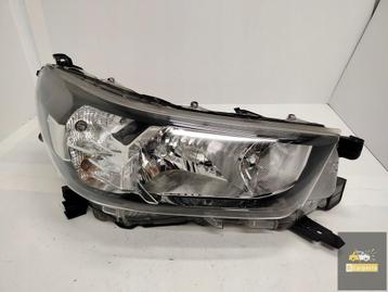 Toyota Hilux VIII Liftlamp normaal rechts beschikbaar voor biedingen