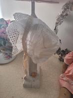 Antiek kindermutsje, Enlèvement ou Envoi