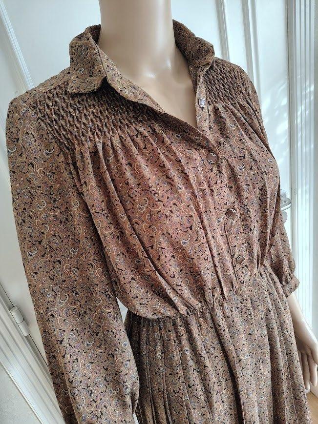 mooie vintage jurk, Kleding | Dames, Jurken, Zo goed als nieuw, Maat 36 (S), Bruin, Onder de knie, Verzenden
