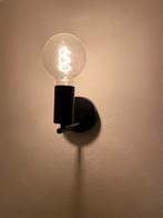 Wandlamp met designlamp, Huis en Inrichting, Lampen | Vloerlampen, Zo goed als nieuw