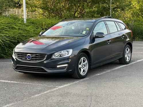 VOLVO V60 2.0 DIESEL EURO 6, Autos, Volvo, Entreprise, V60, ABS, Airbags, Air conditionné, Bluetooth, Ordinateur de bord, Verrouillage central