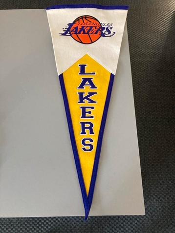 Originele LA Lakers wimpel in Los Angeles gekocht. beschikbaar voor biedingen