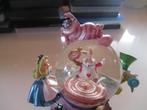 snowglobe Alice in Wonderland Disney, Collections, Comme neuf, Autres personnages, Statue ou Figurine, Enlèvement ou Envoi