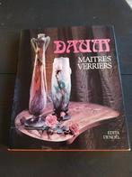 DAUM maîtres verriers, 200 pages, nombreuses illustrations, Antiquités & Art, Enlèvement ou Envoi