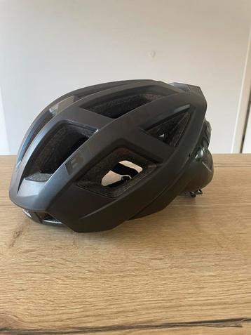 Helm B-Twin 900 beschikbaar voor biedingen