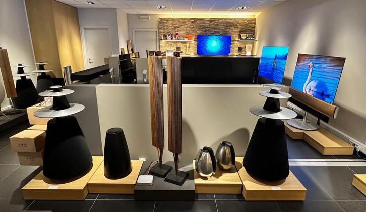 Bang & Olufsen overzicht september Beolab Beovision Beo B&o, Audio, Tv en Foto, Luidsprekerboxen, Zo goed als nieuw, Front, Rear of Stereo speakers