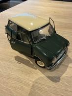 Morris Mini 1275s mk1 kyosho, Hobby en Vrije tijd, Ophalen, Zo goed als nieuw, Kyosho