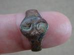 Bodemvondst middeleeuwen ring bronzen ring middeleeuwse ring, Ophalen of Verzenden, Brons