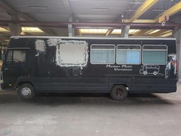 MERCEDES 840 - camion - mobil-home convertible, 8 mètres et plus, Boîte manuelle, Intégral, Mercedes-Benz