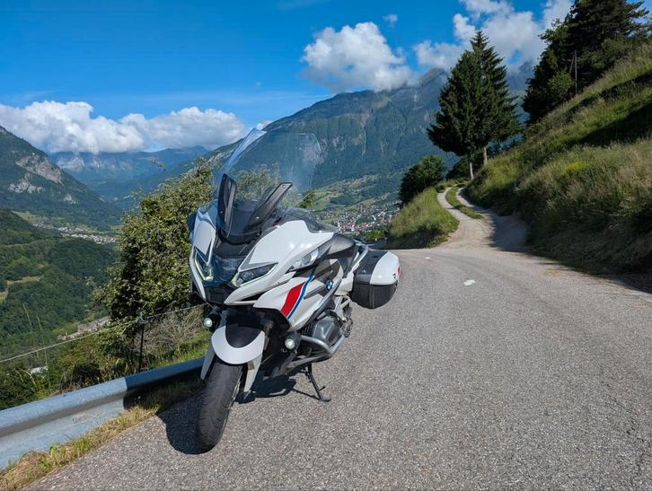 BMW r1250RT - nog 2,5j garantie, Motoren, Motoren | BMW, Particulier, Toermotor, meer dan 35 kW, 2 cilinders, Motorrijbewijs A
