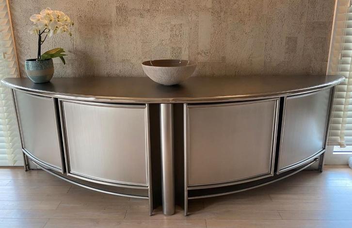 "BELGOCHROM" dressoir, Huis en Inrichting, Kasten | Dressoirs, Zo goed als nieuw, 200 cm of meer, 50 tot 75 cm, Met plank(en)