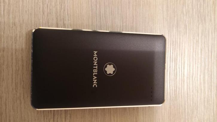 Gsm Powerbank originele Montblanc 10000mHa - compact, Telecommunicatie, Mobiele telefoons | Telefoon-opladers, Nieuw, Ophalen