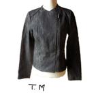 (56) -veste femme t.38 noire - cassis -, Vêtements | Femmes, Taille 38/40 (M), Enlèvement ou Envoi, Cassis, Comme neuf