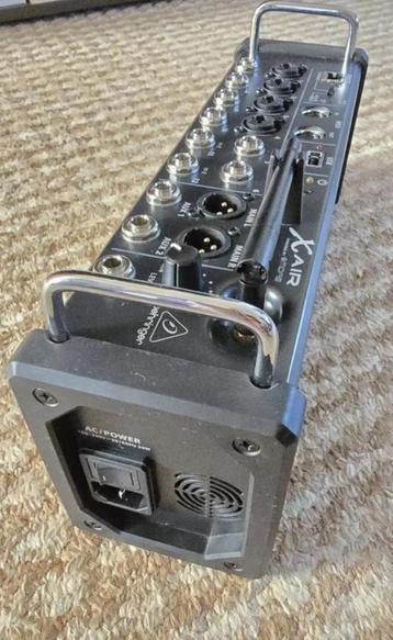 Behringer XR12 digitale mixer beschikbaar voor biedingen