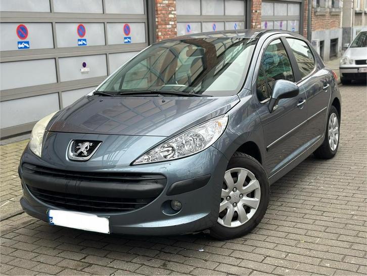 Peugeot 207 1.4 Essence, Autos, Peugeot, Particulier, Essence, Euro 5, Berline, 5 portes, Boîte manuelle, Argent ou Gris, Enlèvement
