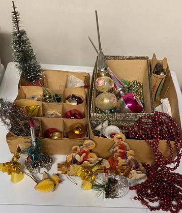 Vintage oud kerstgerief uit grootmoeders tijd kralen pieken beschikbaar voor biedingen