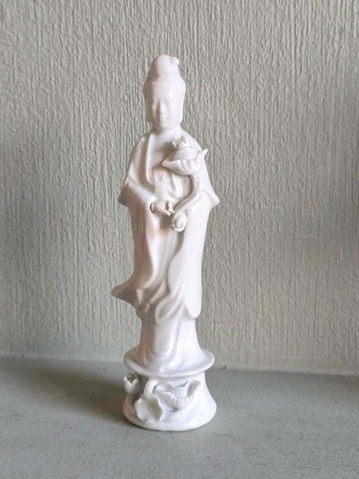 Blanc-de-Chine sculptuur, Quan Yin, getekend, Antiek en Kunst, Kunst | Niet-Westerse kunst, Ophalen of Verzenden