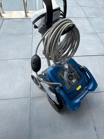 Zodiac RC 4400 cyclon x zwembadrobot beschikbaar voor biedingen