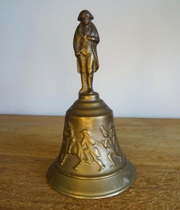 Napoléon Bonaparte, cloche de table en laiton beschikbaar voor biedingen