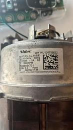 Elektromotor van wasmachine + de riem, Ophalen, 1200 tot 1600 toeren, Minder dan 85 cm, Minder dan 4 kg