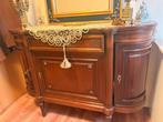 Klassiek dressoir met spiegel en kaarshouder, Ophalen, Gebruikt