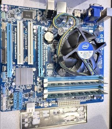 Gigabyte GA-B75M-D3H + I3 3220 +8Gb ddr3 beschikbaar voor biedingen