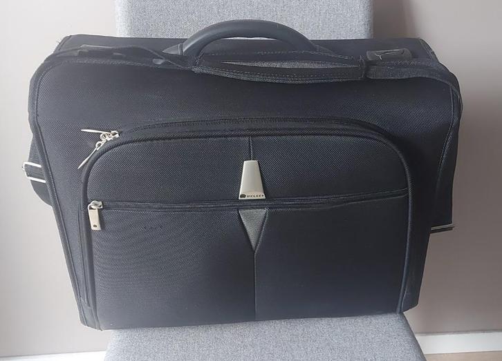 Mallettes Delsey rigide avec doubles fermetures à codes, Bijoux, Sacs & Beauté, Sacs | Cartables, Utilisé, Porte-documents ou Cartable