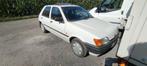 Ford Fiësta, 5-deurs, 1400 cc benzine, Auto's, Oldtimers, Voorwielaandrijving, Stof, Wit, Handgeschakeld