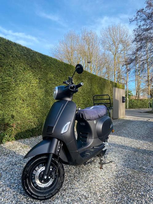 Elektrische E-line scooter mat zwart A klasse, Fietsen en Brommers, Scooters | Overige merken, Gebruikt, Klasse A (25 km/u), Elektrisch