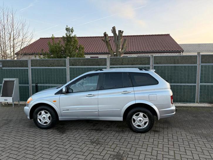 Ssangyong Kyron 20d lichte vracht trekhaak, Auto's, Bestelwagens en Lichte vracht, Particulier, ABS, Airbags, Airconditioning