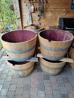 Half wijnvat/halve wijnton/bloembak/halve wijn ton/voederbak, Tuin en Terras, Bloembakken en Plantenbakken, Ophalen, Zo goed als nieuw
