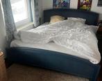 Bed van 140x200 met 2 nachtkastjes, Ophalen, Zo goed als nieuw