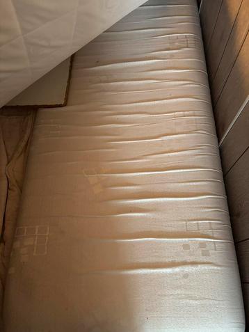 Matras voor enkel bedjes in een caravan beschikbaar voor biedingen