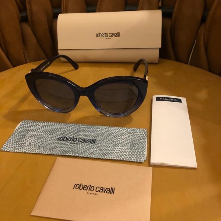 NIEUWE Roberto Cavalli dames zonnebril RC1111 damesbril, Handtassen en Accessoires, Zonnebrillen en Brillen | Dames, Nieuw, Zonnebril