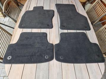 Fluwelen mattenset Audi A3 (origineel) beschikbaar voor biedingen