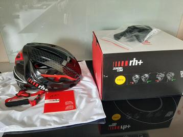 Helmen voor racefietsen beschikbaar voor biedingen