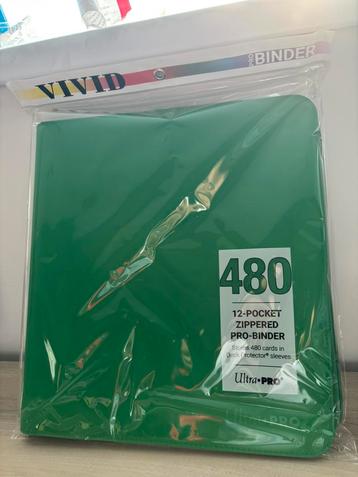 Ultra Pro Vivid Pro 12 Pocket Zippered Binder: Green beschikbaar voor biedingen