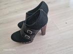 UGG, Kleding | Dames, Schoenen, Ophalen of Verzenden, Zo goed als nieuw