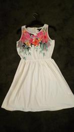 une belle robe d'été pour la fille 14 ans, Kinderen en Baby's, Kinderkleding | Maat 164, Ophalen of Verzenden, Meisje