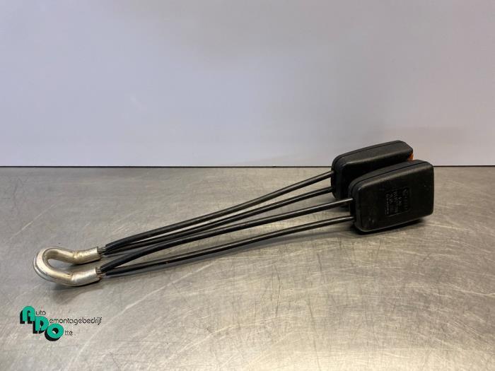 Insertion ceinture de sécurité arrière centre d'un Volksw, Autos : Pièces & Accessoires, Habitacle & Garnissage, Volkswagen, Utilisé