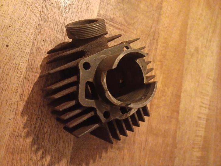 Cylindre d'origine Suzuki 50cc RV50 AP50 non AC50, Vélos & Vélomoteurs, Pièces de cyclomoteur | Oldtimers & Ancêtres, Cylindre