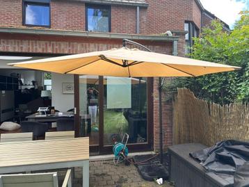 Parasol déporté 3M + Housse + Poids beschikbaar voor biedingen